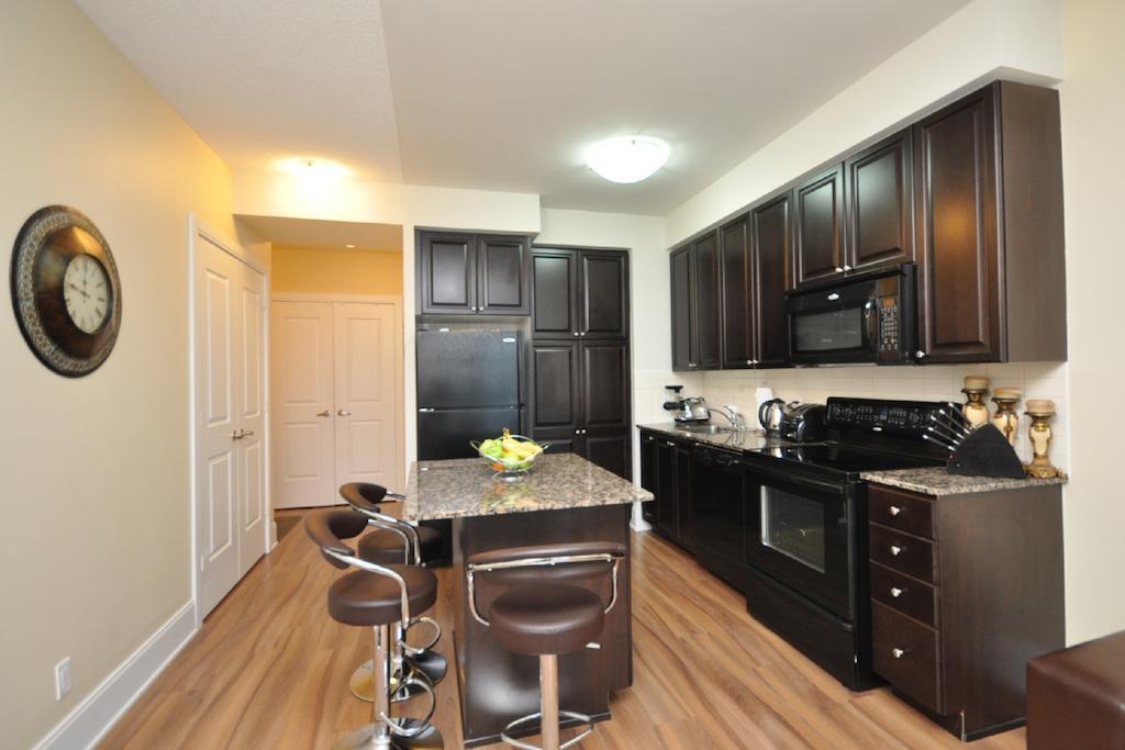 Napa Furnished Rental Apartments Square One Mississauga Habitación foto