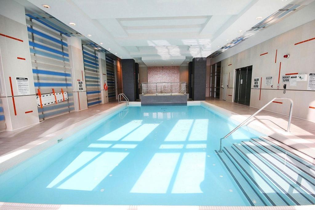 Napa Furnished Rental Apartments Square One Mississauga Exterior foto
